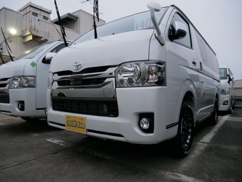 新車ハイエースバン　ダークプライム2　4WD